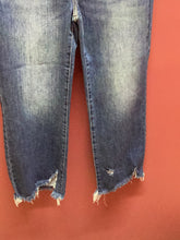 Load image into Gallery viewer, Risen Jeans
